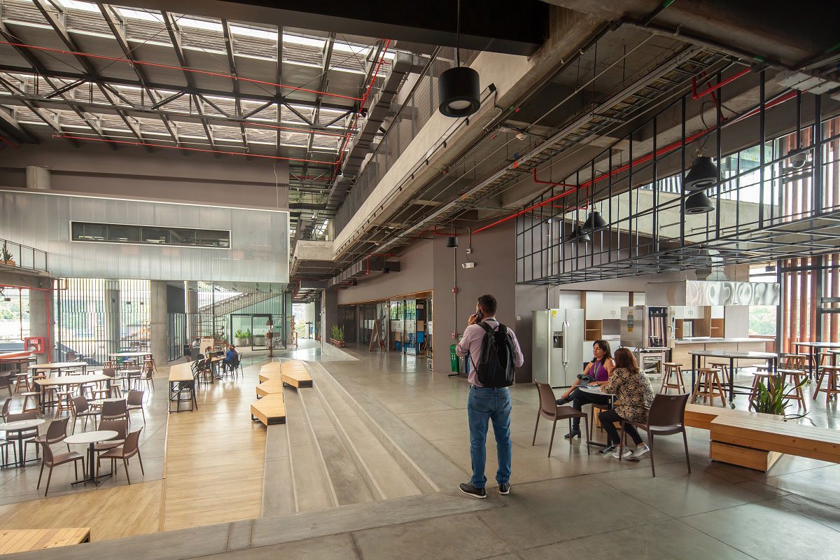 Mova-Teacher Innovation Centre | Opus Estudio