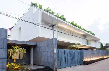Kowdiar villa | Cadence Architects