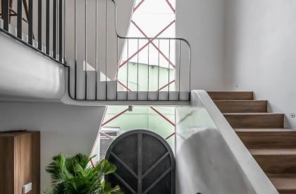 Alone House | Story Architecture