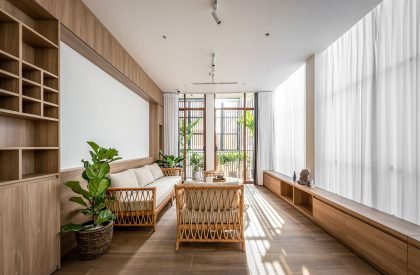 Alone House | Story Architecture