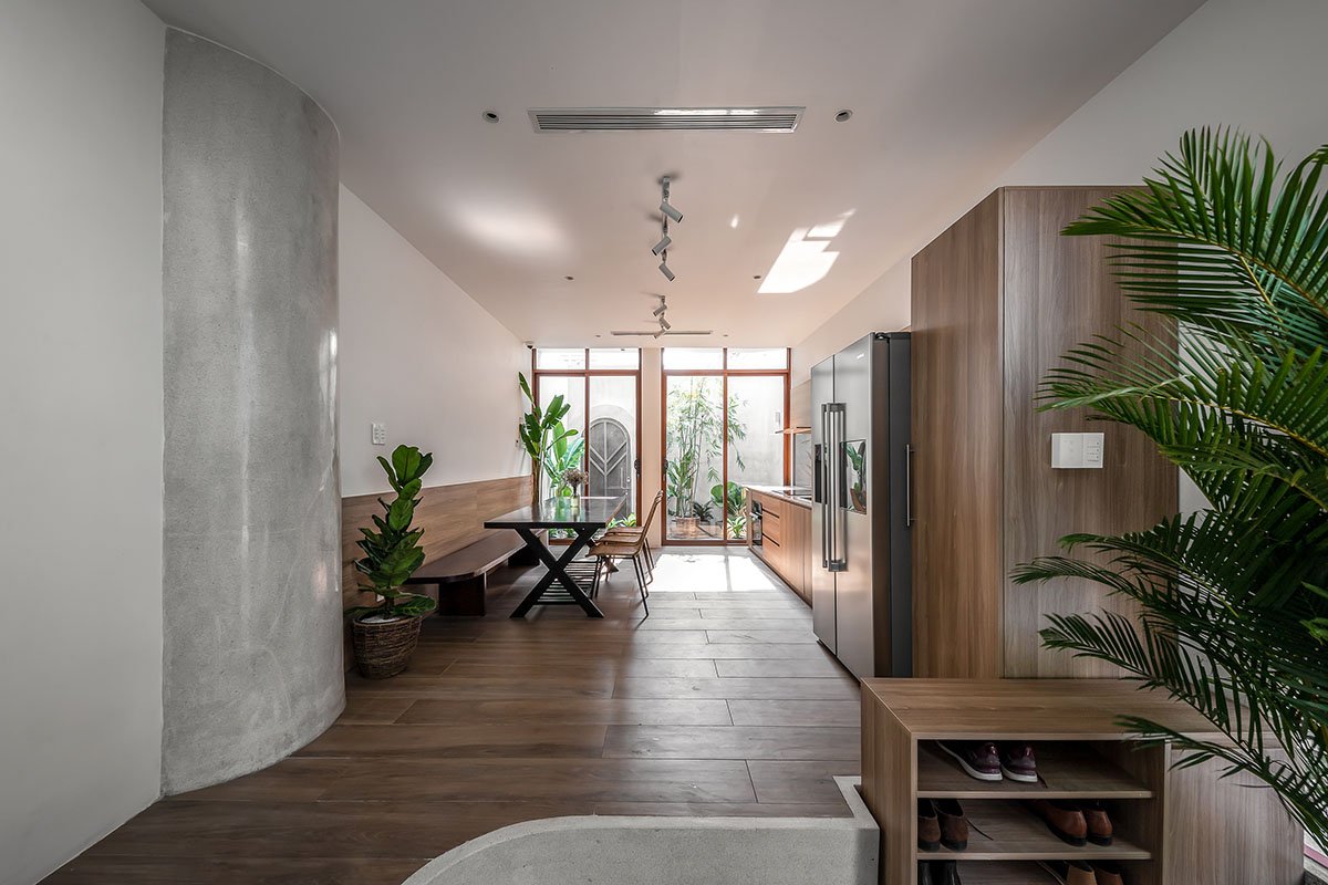 Alone House | Story Architecture
