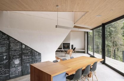 PR House | Triangular