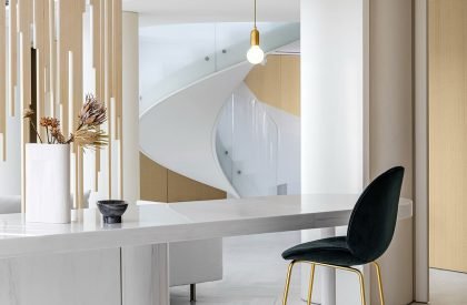 Zhejiang Private Penthouse | YuQiang & Partners+EK Design