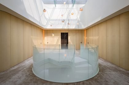 Zhejiang Private Penthouse | YuQiang & Partners+EK Design