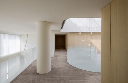 Zhejiang Private Penthouse | YuQiang & Partners+EK Design