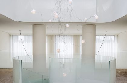Zhejiang Private Penthouse | YuQiang & Partners+EK Design