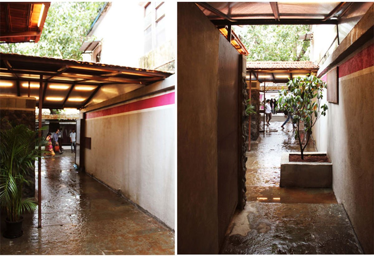 Toilet in a Courtyard | RC Architects