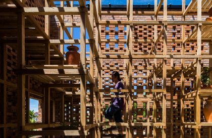 Terra Cotta Studio | Tropical Space