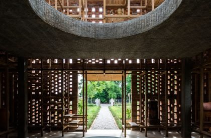 Terra Cotta Studio | Tropical Space