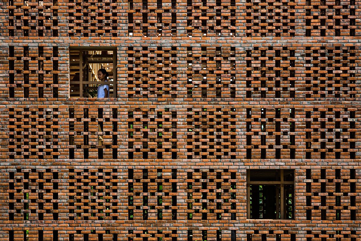 Terra Cotta Studio | Tropical Space