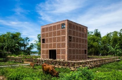 Terra Cotta Studio | Tropical Space