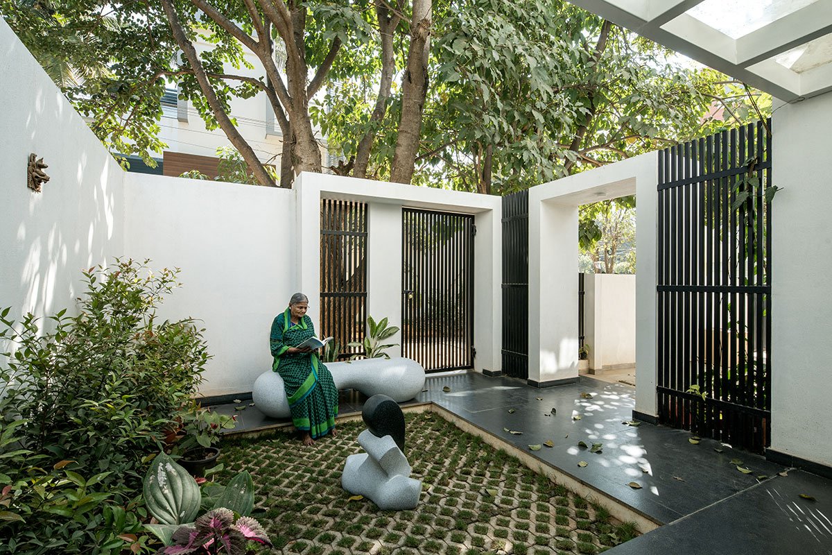 House With Two Courts | Shuonya Nava Designs