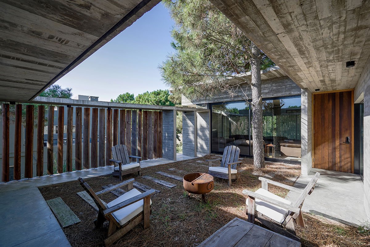 Loma House | Besonias Almeida Arquitectos