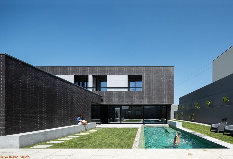 LBlack House | M2 Senos Arquitectos