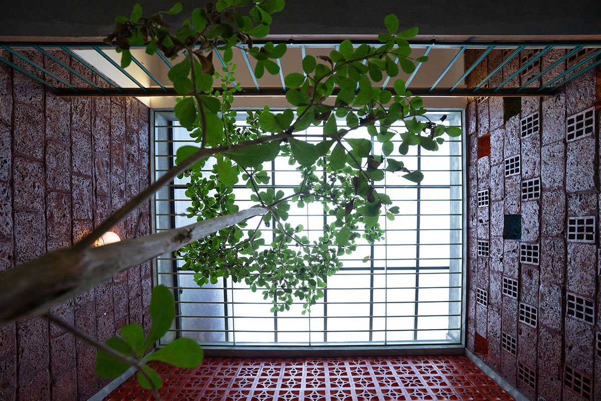 Gem House | Living Earth Architecture