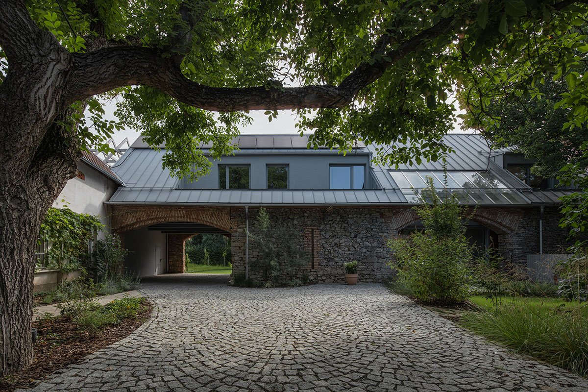 The Forgotten Barn | Karnet architekti