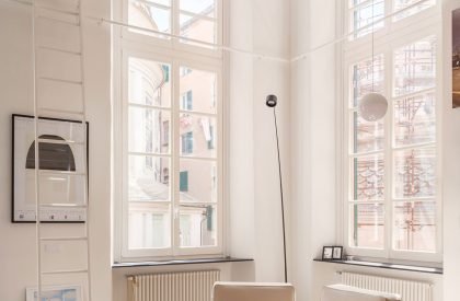 Tiny Grandeur | llabb