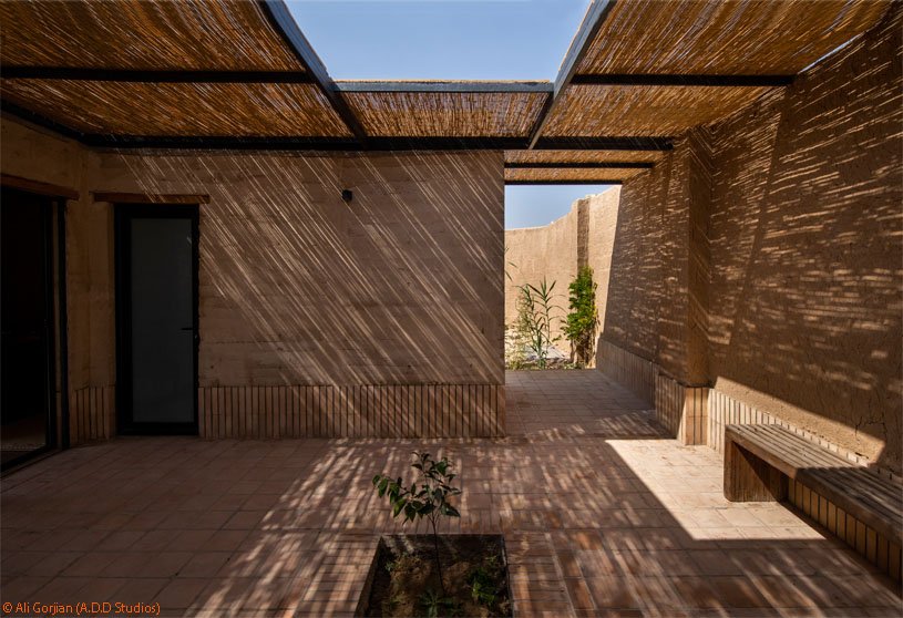 Khaki House | Ezadi Architecture