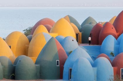 Presence in Hormoz 2 | ZAV Architects