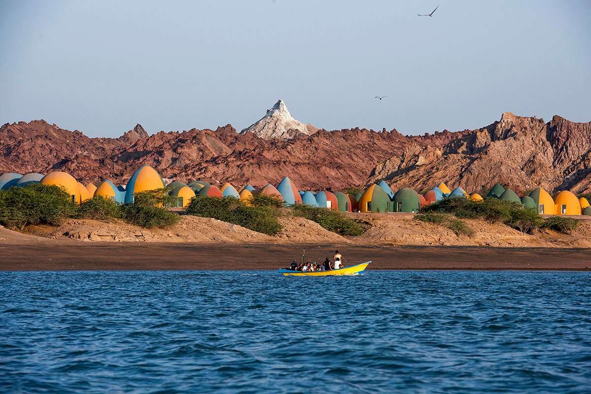 Presence in Hormoz 2 | ZAV Architects