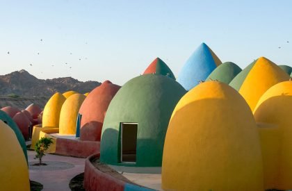 Presence in Hormoz 2 | ZAV Architects