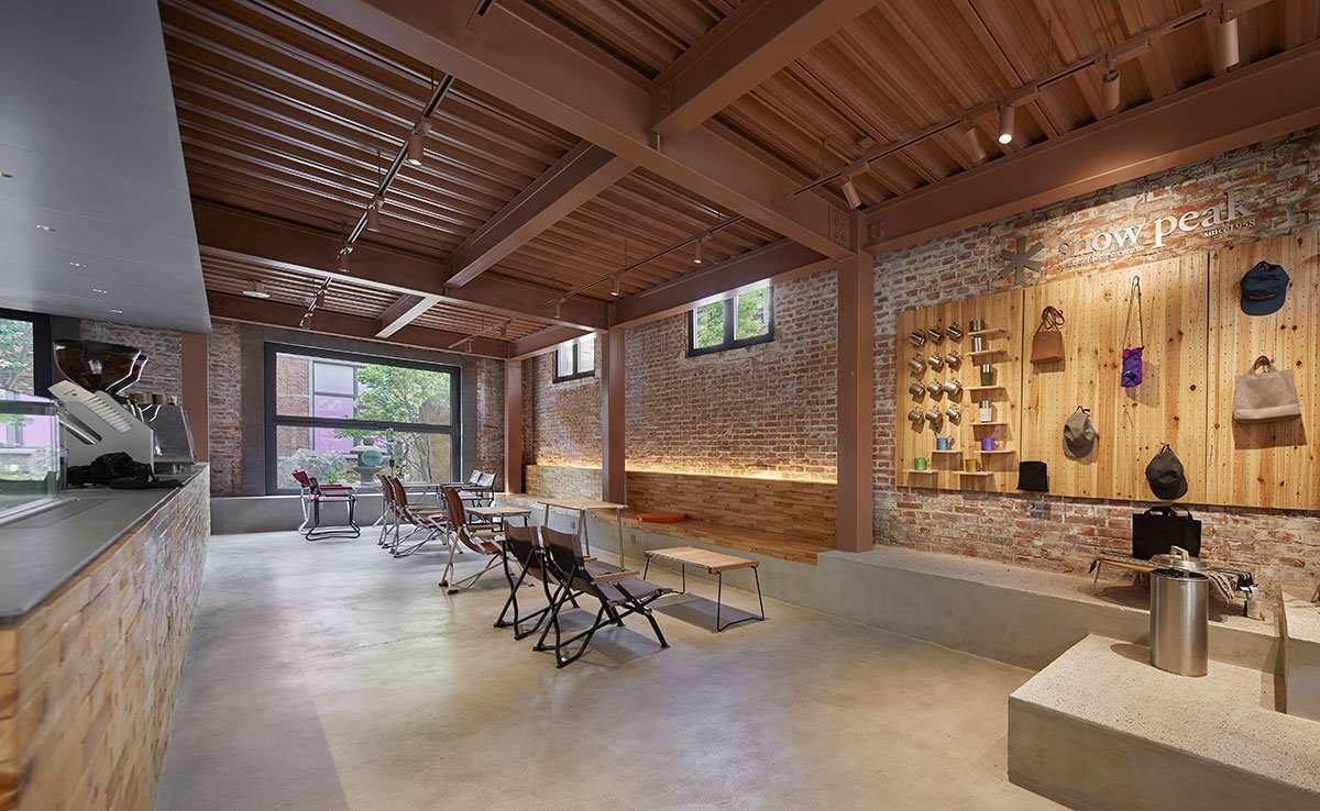 Snow Peak Cafe, MATRO Luxury Centre | KiKi ARCHi