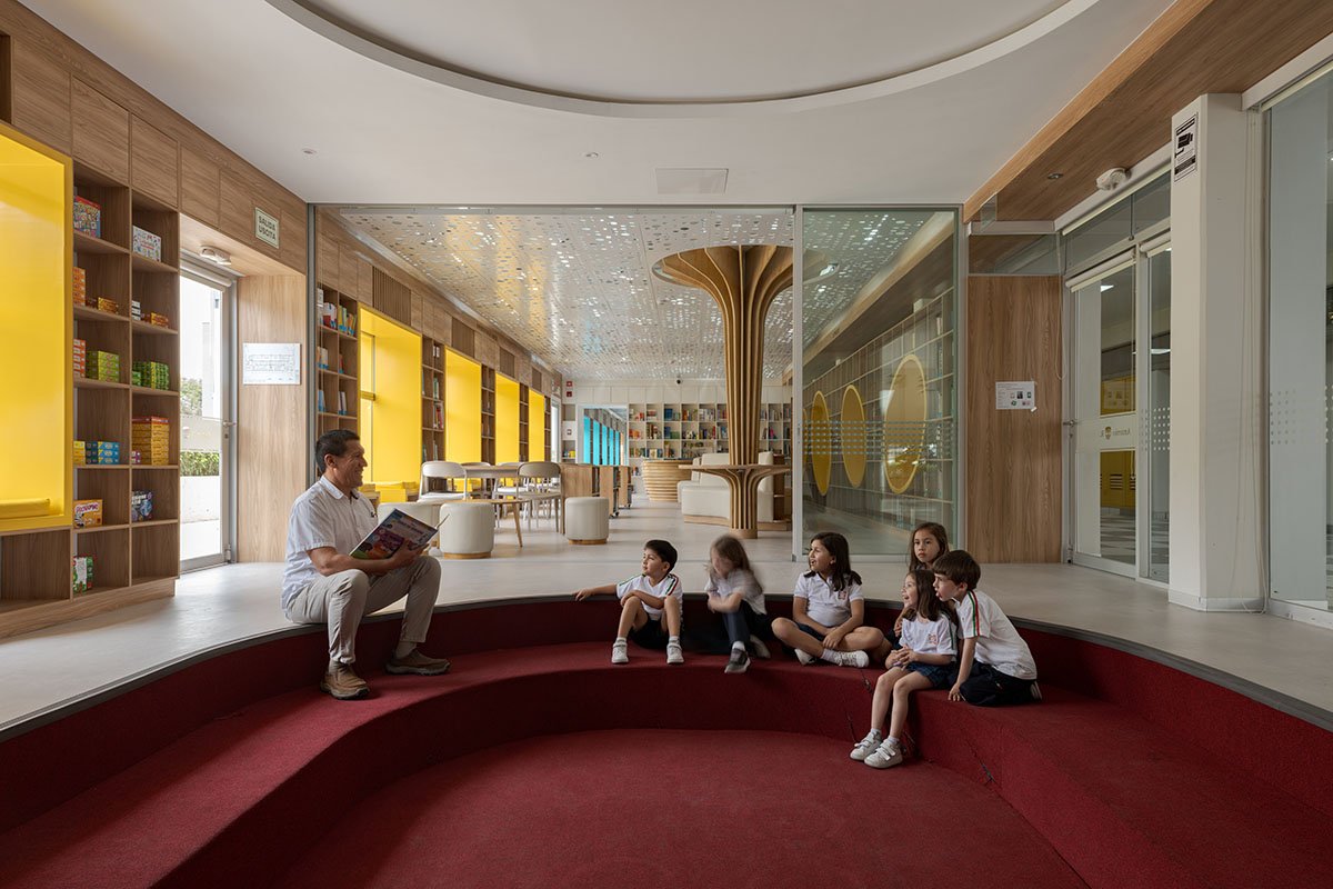 Antonio Raimondi College Library | TERRITORIAL