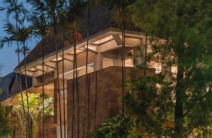 Attic Above Garden | RAD+ar