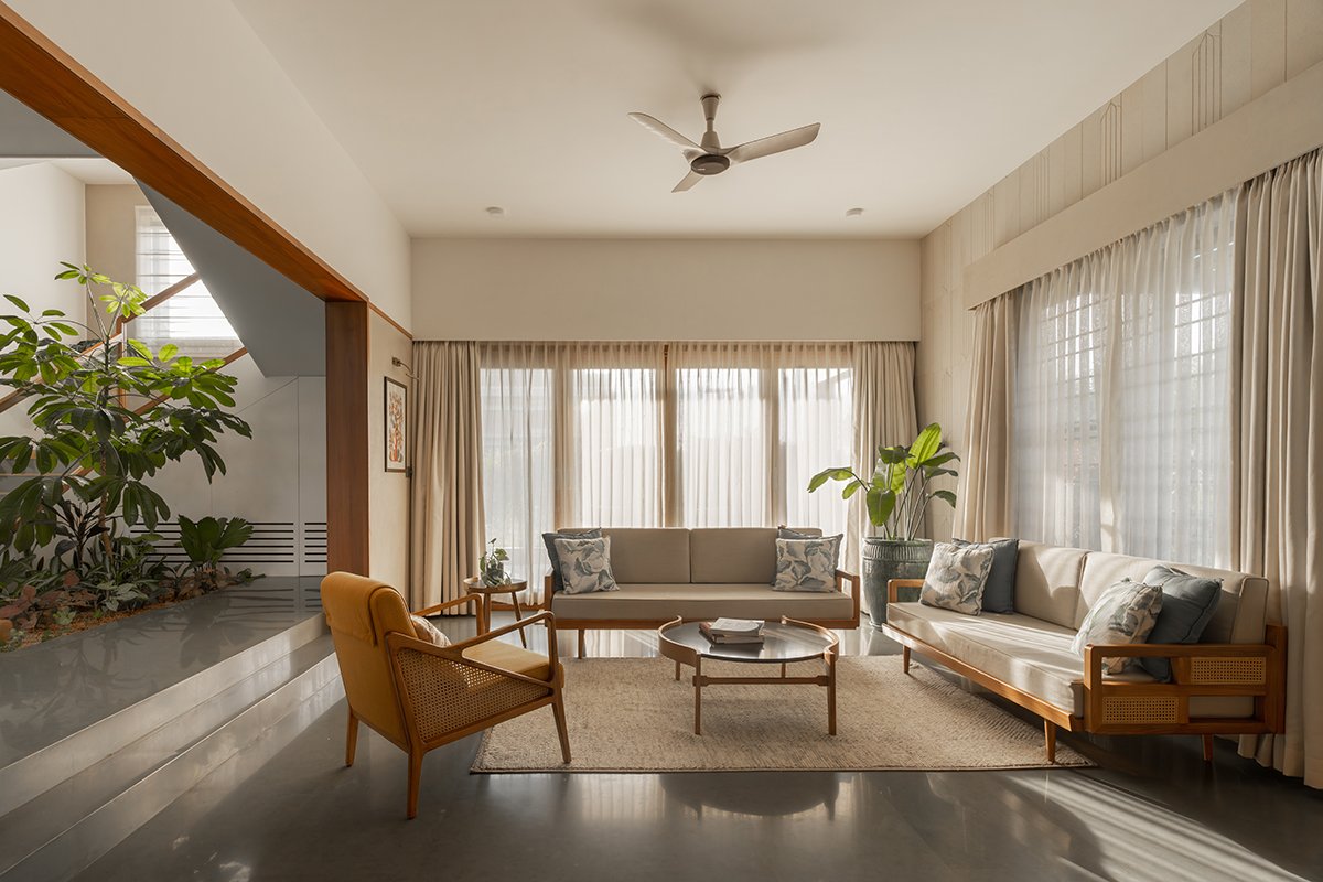 House 40 | Between Spaces
