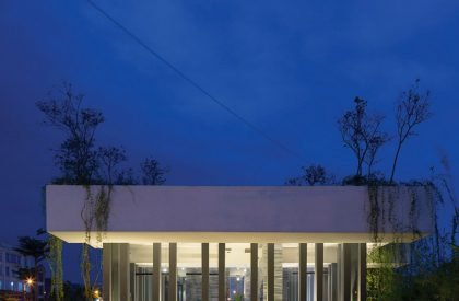 Fly Box | ARO studio