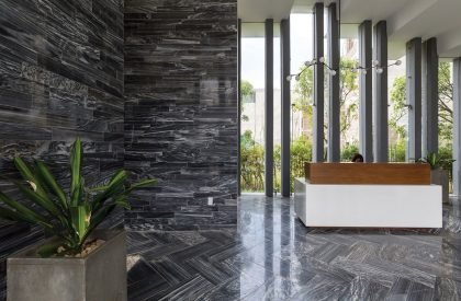 Fly Box | ARO studio