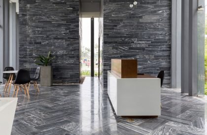 Fly Box | ARO studio