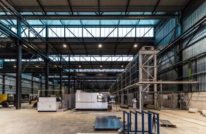 Metalworking Industry Building | Óscar Miguel Ares Álvarez