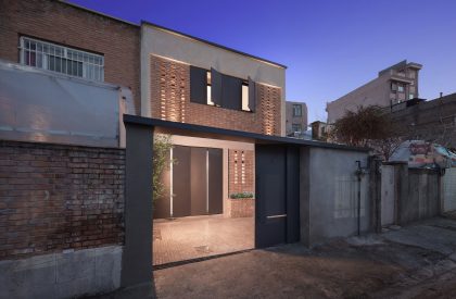 Khaneye Hayatdar | 4 Architecture Studio