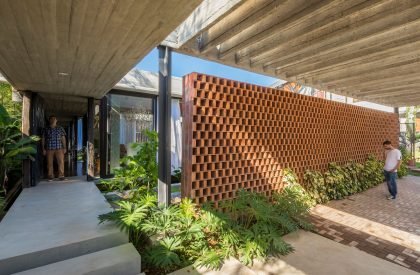 Patios House | Equipo de Arquitectura and José Cubilla