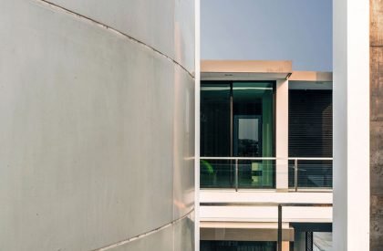 Thaphra House | Archimontage Design Fields Sophisticated