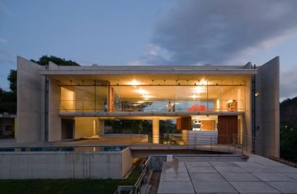 Casa em Santa Teresa | SPBR Arquitectos