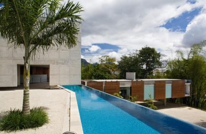 Casa em Santa Teresa | SPBR Arquitectos