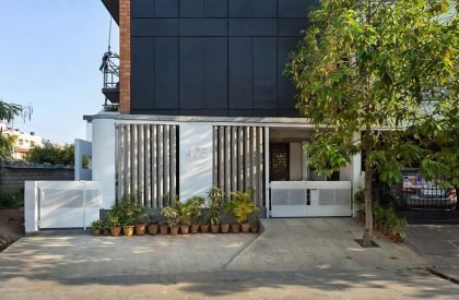 Ethirajan House/Studio | Between Spaces