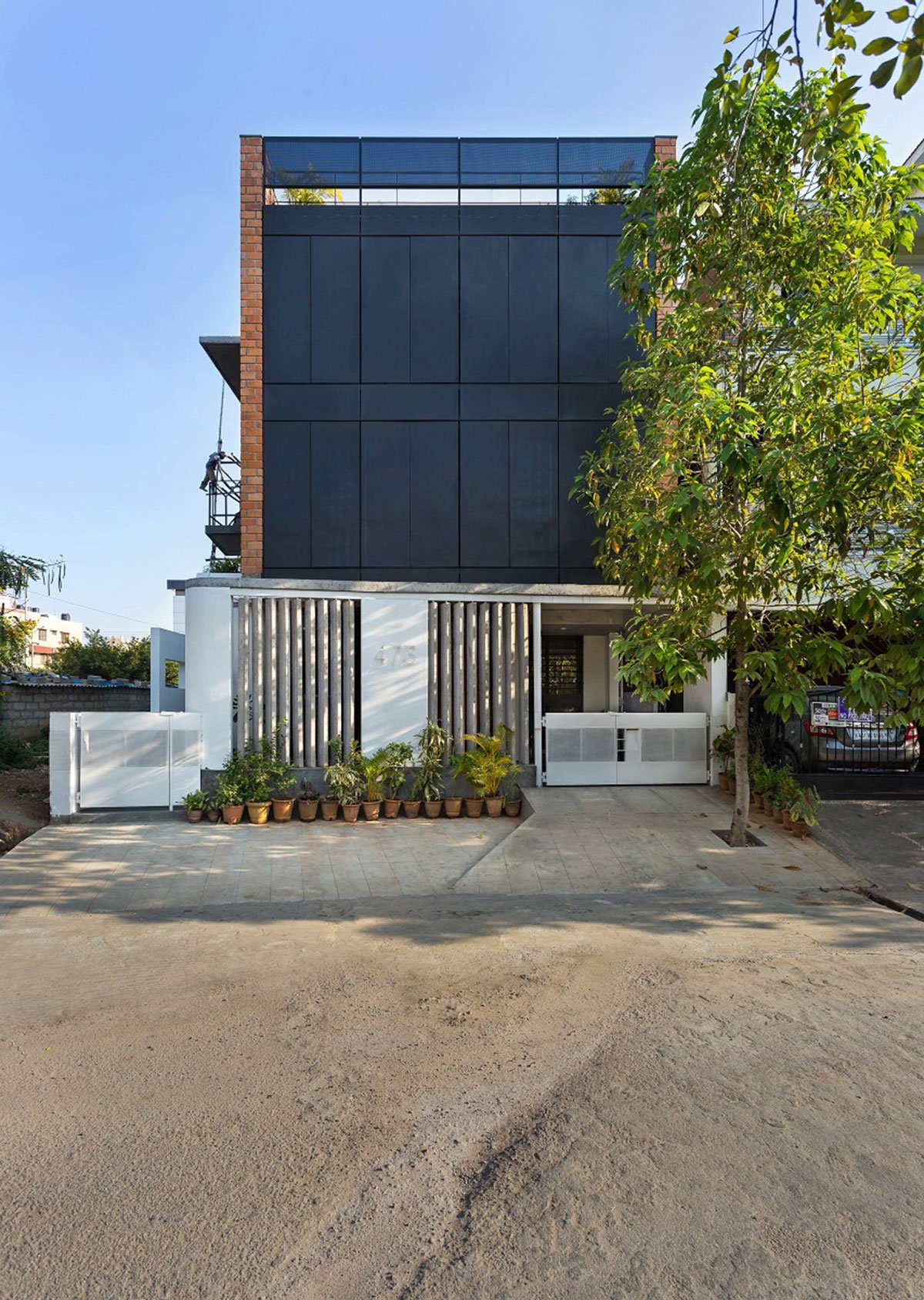 Ethirajan House/Studio | Between Spaces