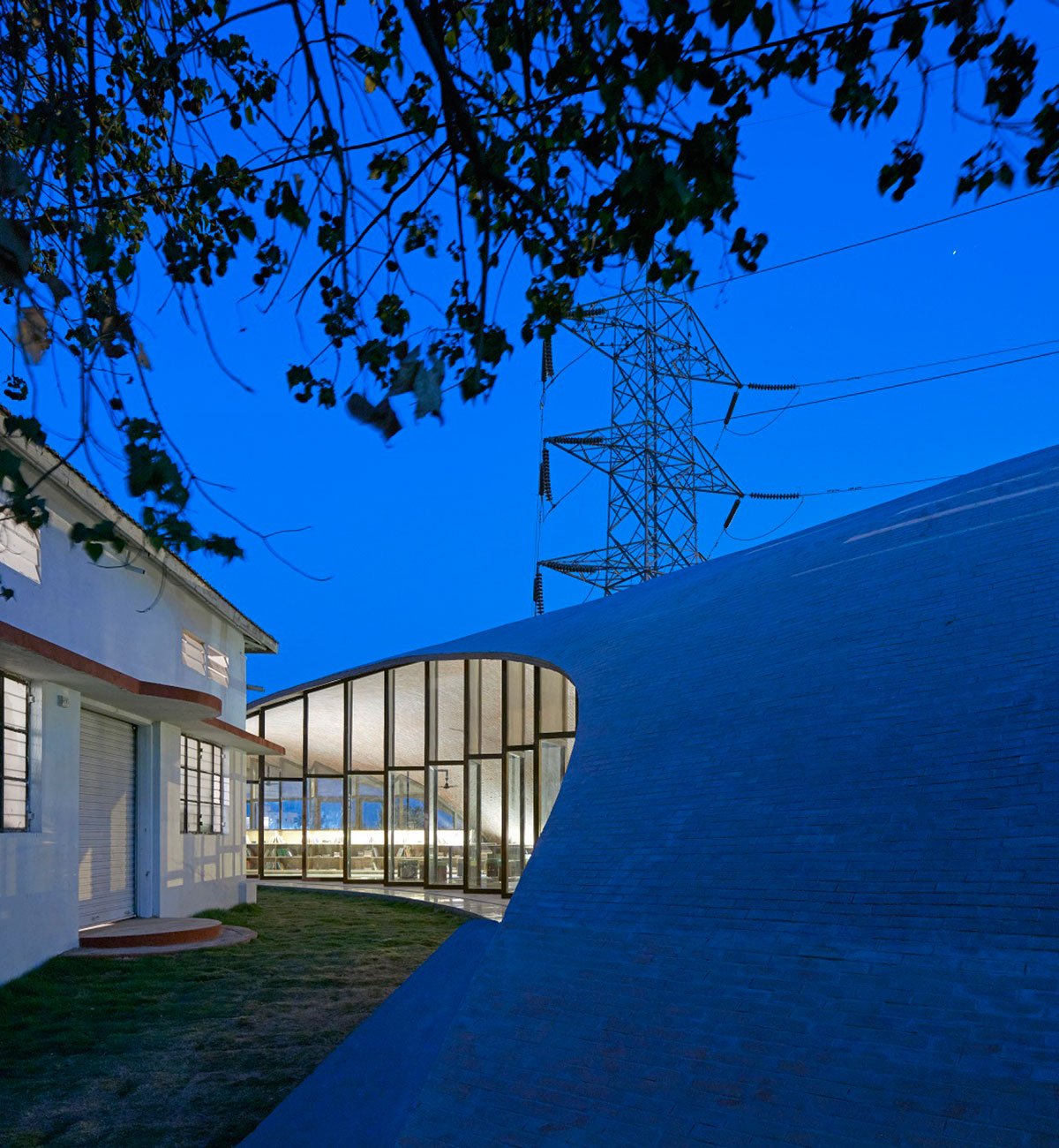 Maya Somaiya Library, Sharda School | Sameep Padora & Associates