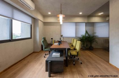 Metal Box Office | tHE gRID Architects