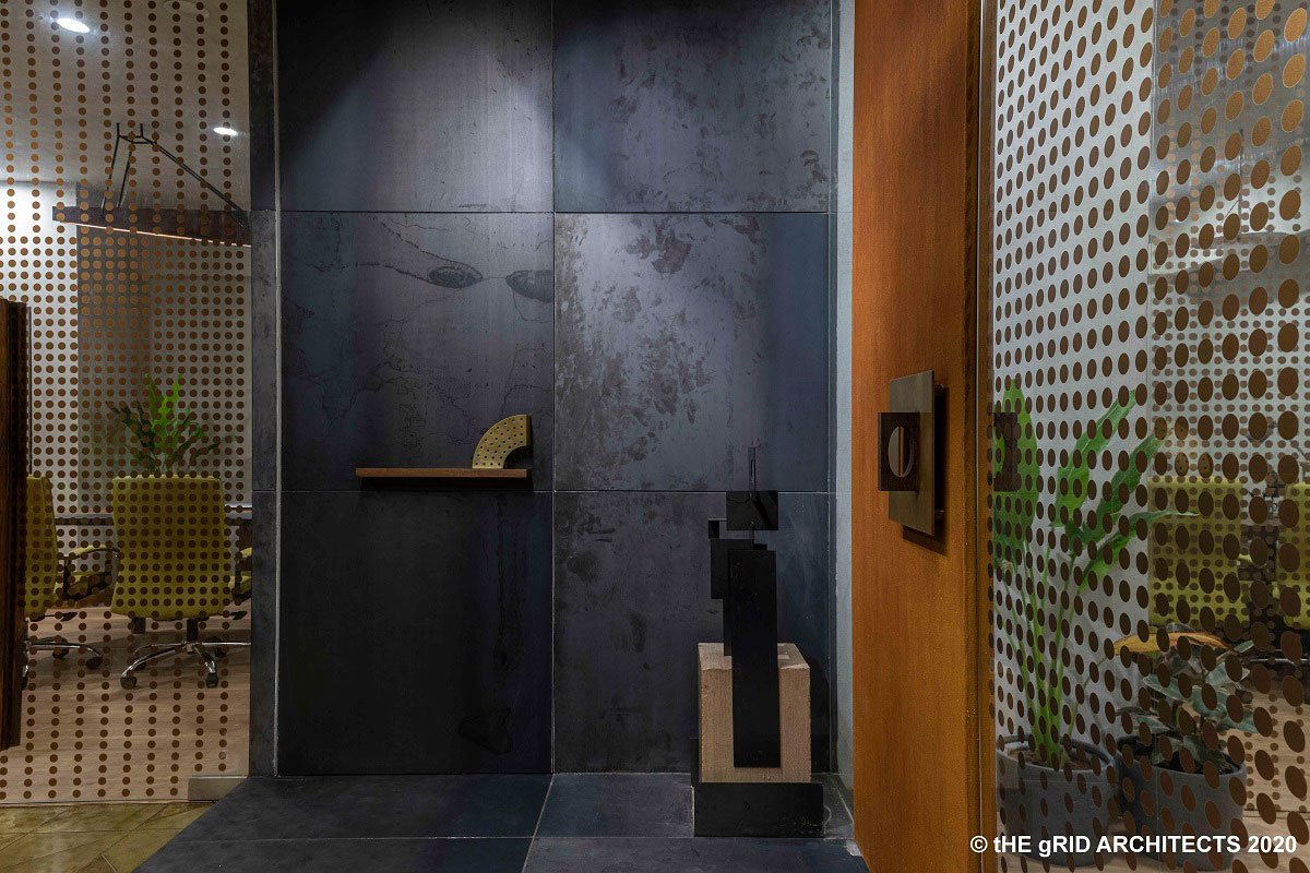 Metal Box Office | tHE gRID Architects