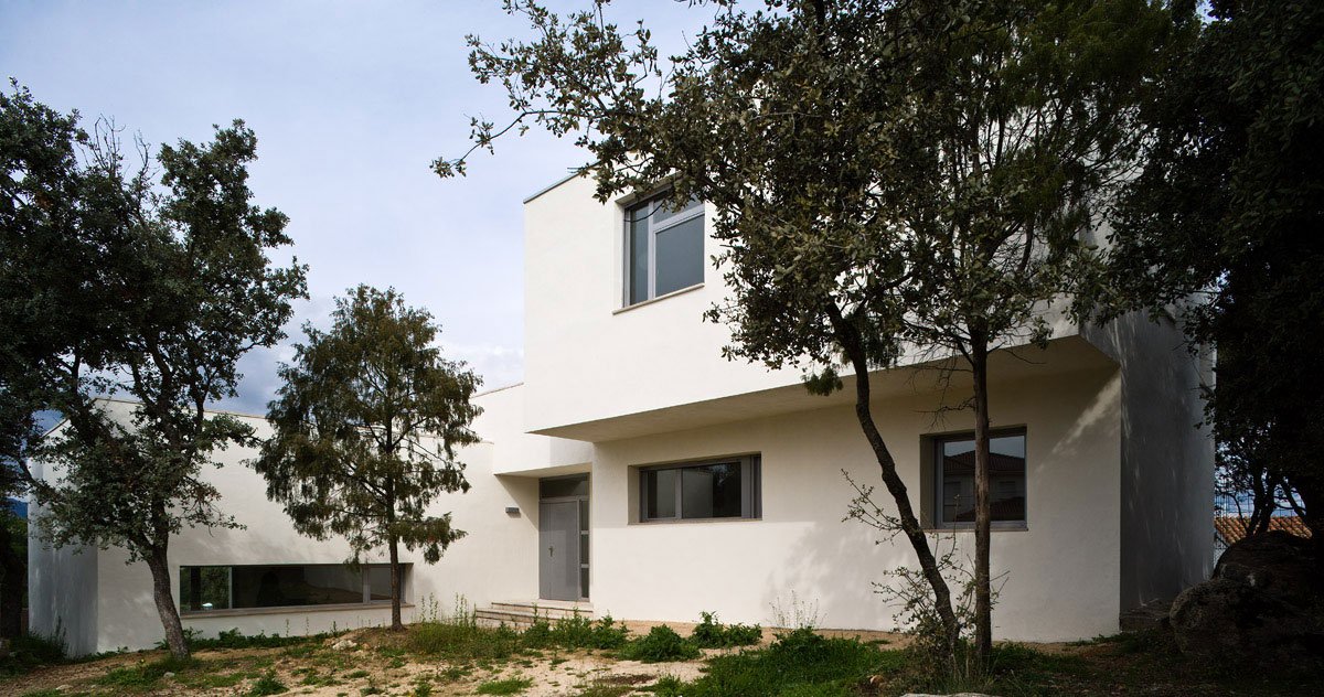 Pilar y el niño | ALPHA, Arquitectura, Ingeniería y Servicios S.L.