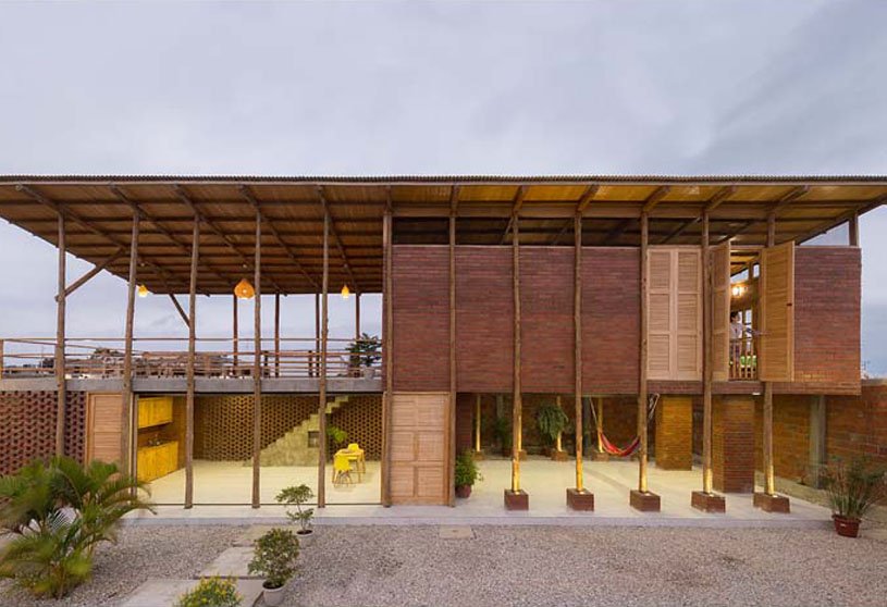 Stilts House | Natura Futura Arquitectura