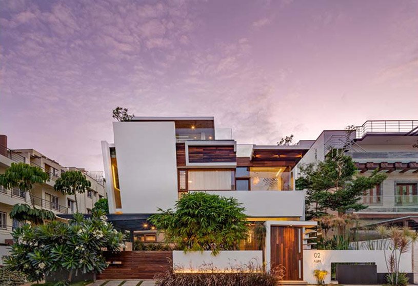 Floating Walls | Crest Architects