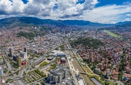 Parques del Rio Medellín (Medellin river park) | Cauce Arquitectura del Paisaje + Juan David Hoyos