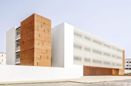 Concrete phrontistery | Tarik Zoubdi Architecte & Mounir Benchekroun Architect