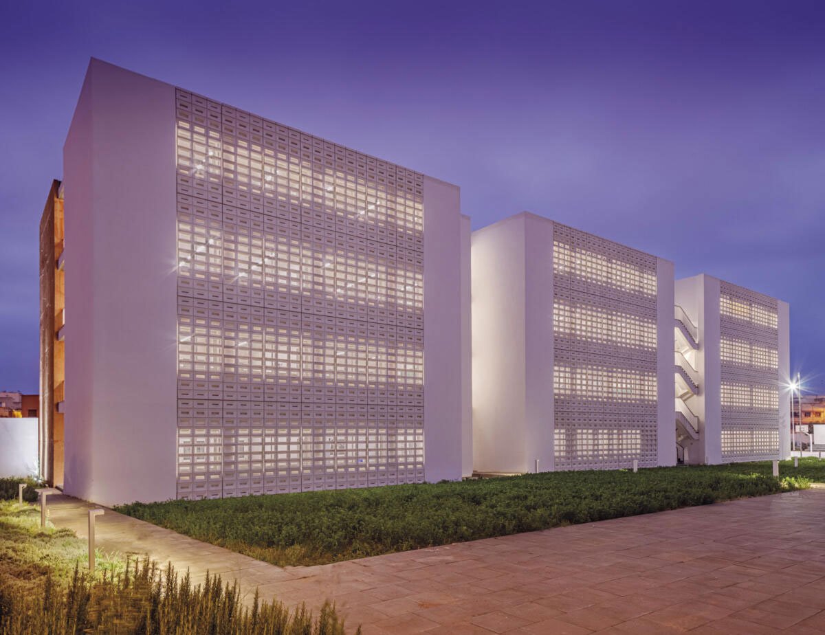 Concrete phrontistery | Tarik Zoubdi Architecte & Mounir Benchekroun Architect