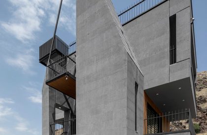 Gray Villa | White Cube Atelier